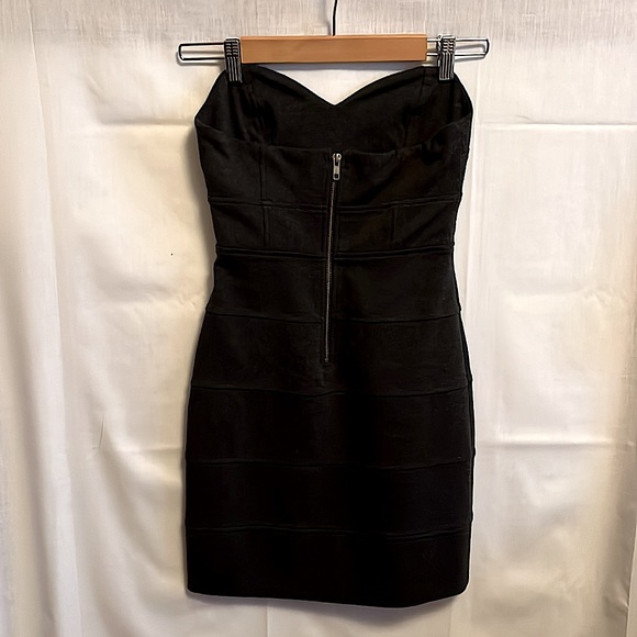 ARITZIA Talula Strapless Mini Dress // Size 2 - Picture 2 of 6
